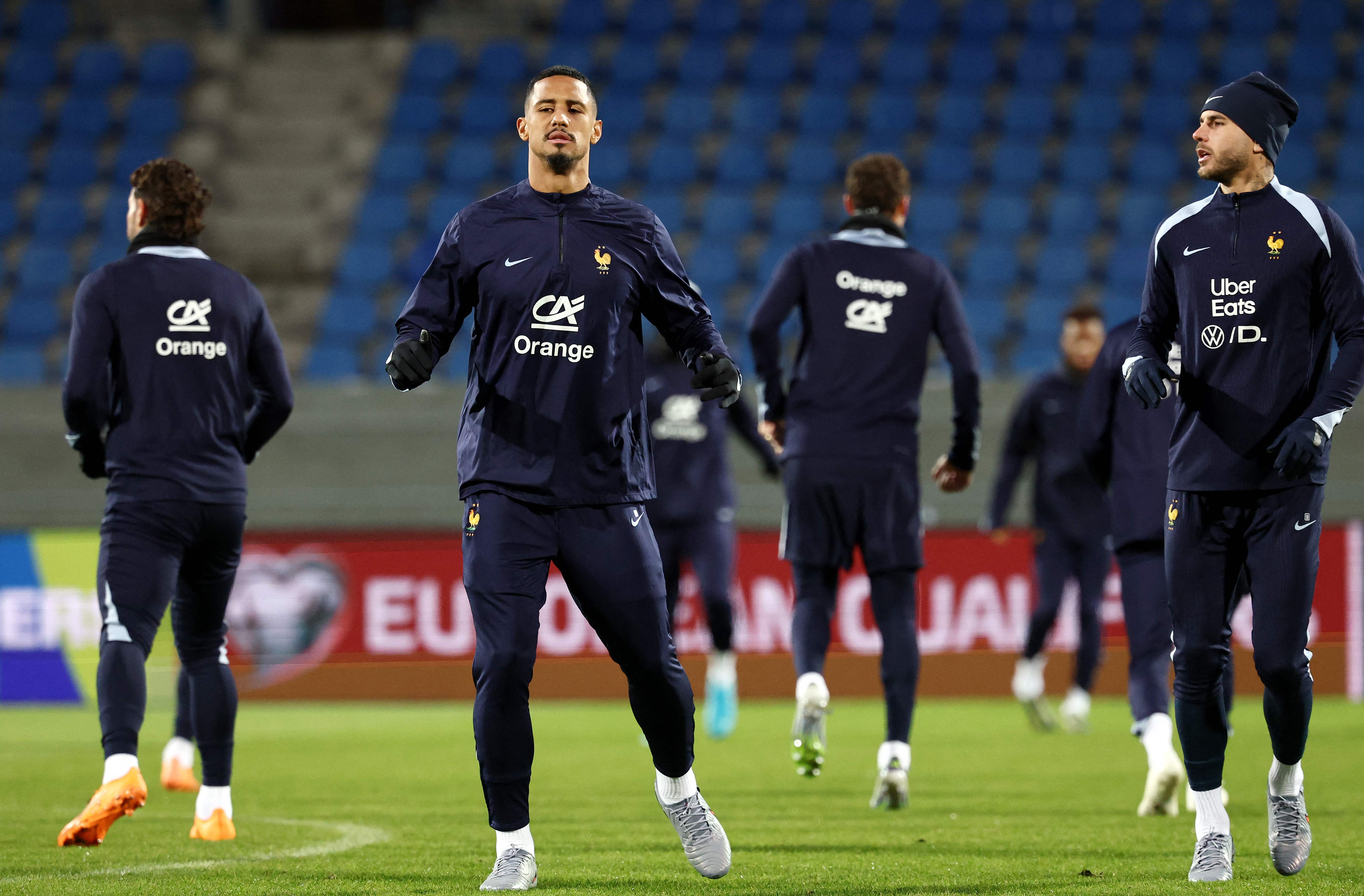 开云官方-北京国安训练开放日，国际比赛日迎来里程碑引欢呼，法国杯在即，训练强度明显提升的简单介绍