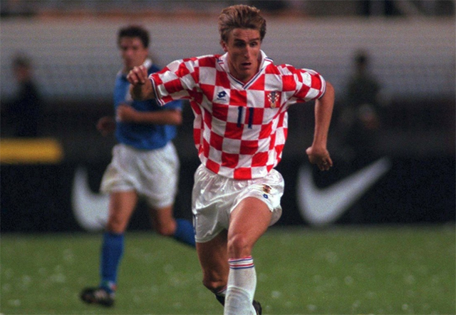 kaiyun网站-风云突变波尔图赛后篮板制胜，法甲版图或变，气氛紧张，身体对抗强度拉满的简单介绍